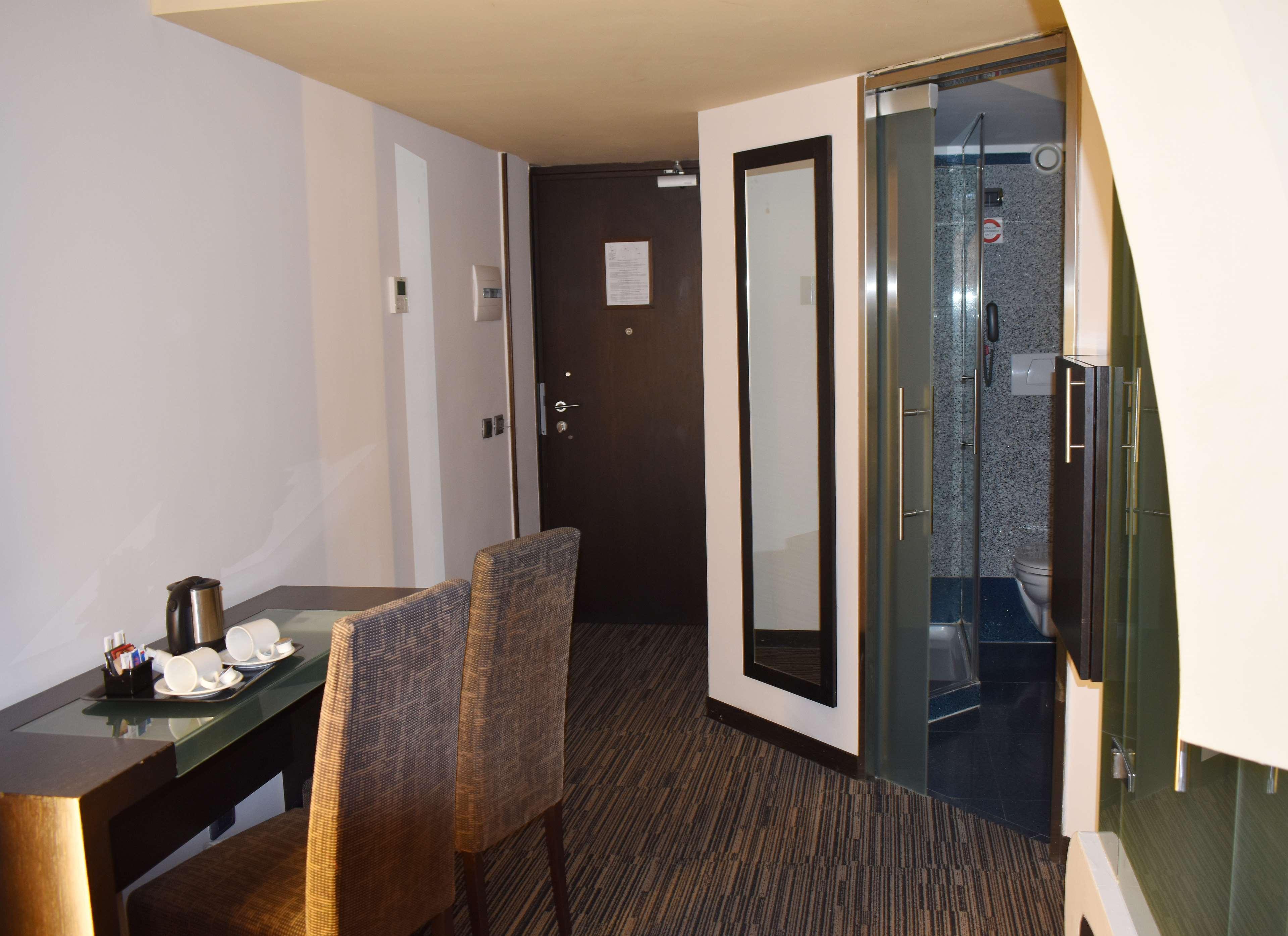 Best Western Plus Hotel Universo Rome Exterior photo