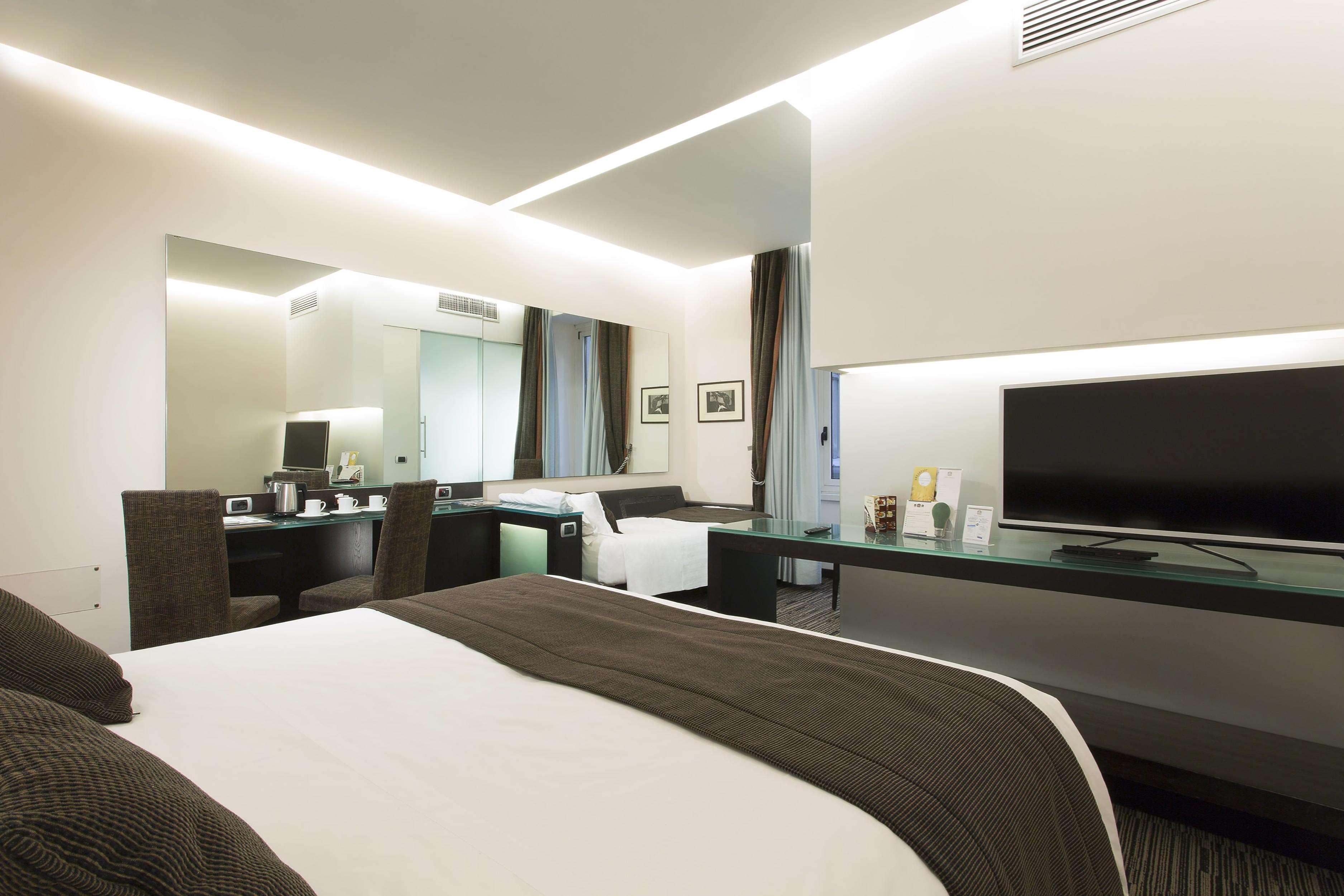 Best Western Plus Hotel Universo Rome Exterior photo