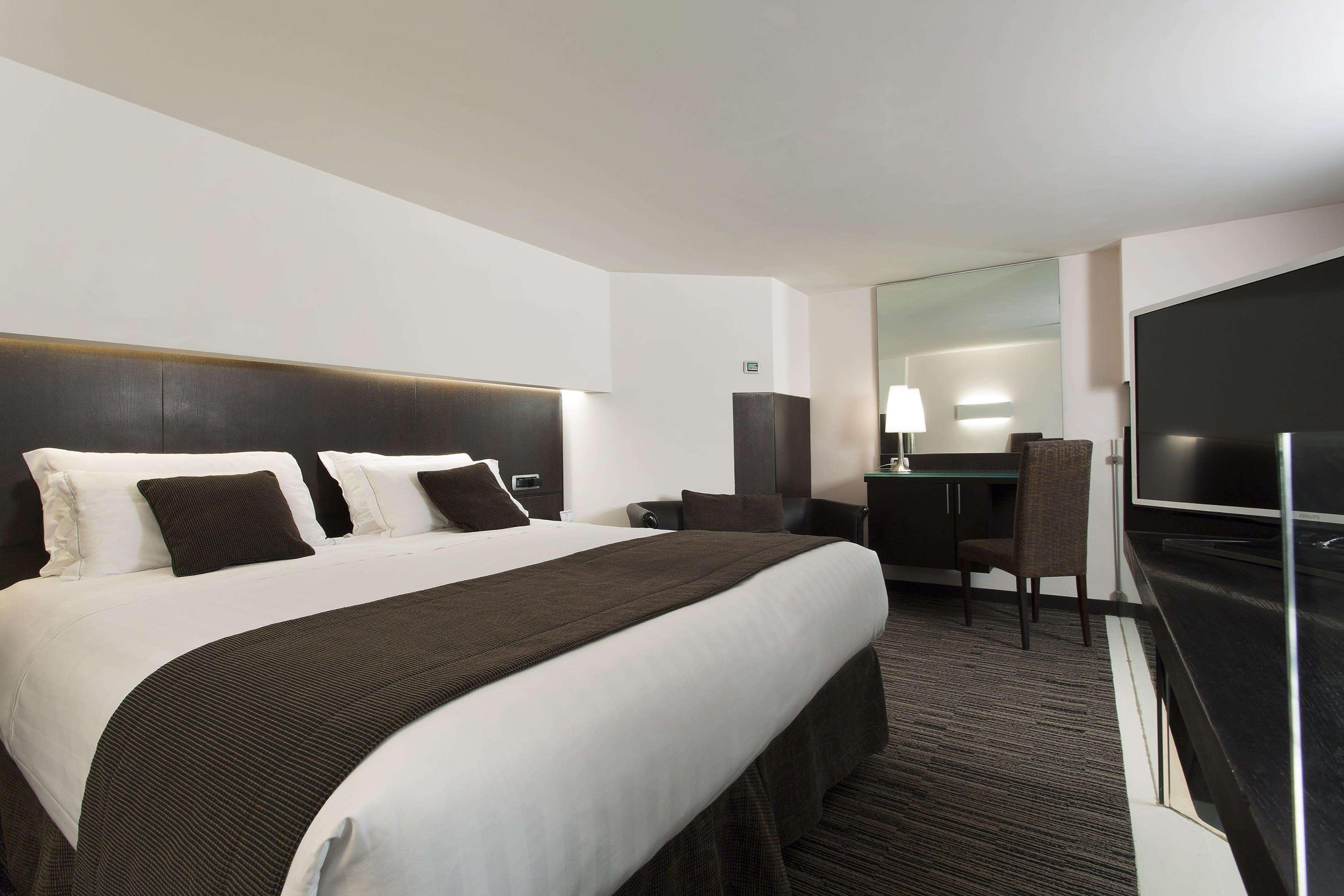 Best Western Plus Hotel Universo Rome Exterior photo