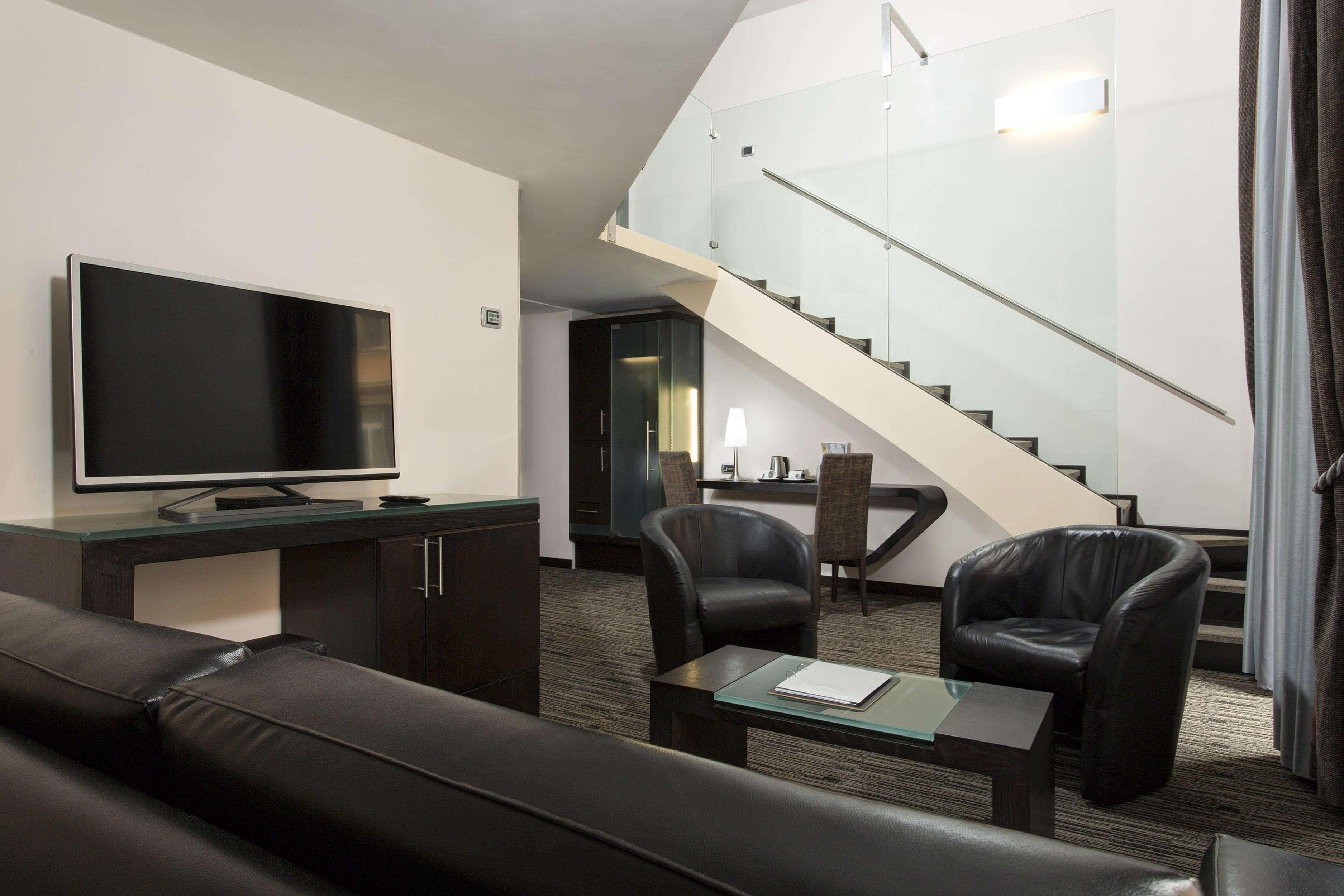 Best Western Plus Hotel Universo Rome Exterior photo