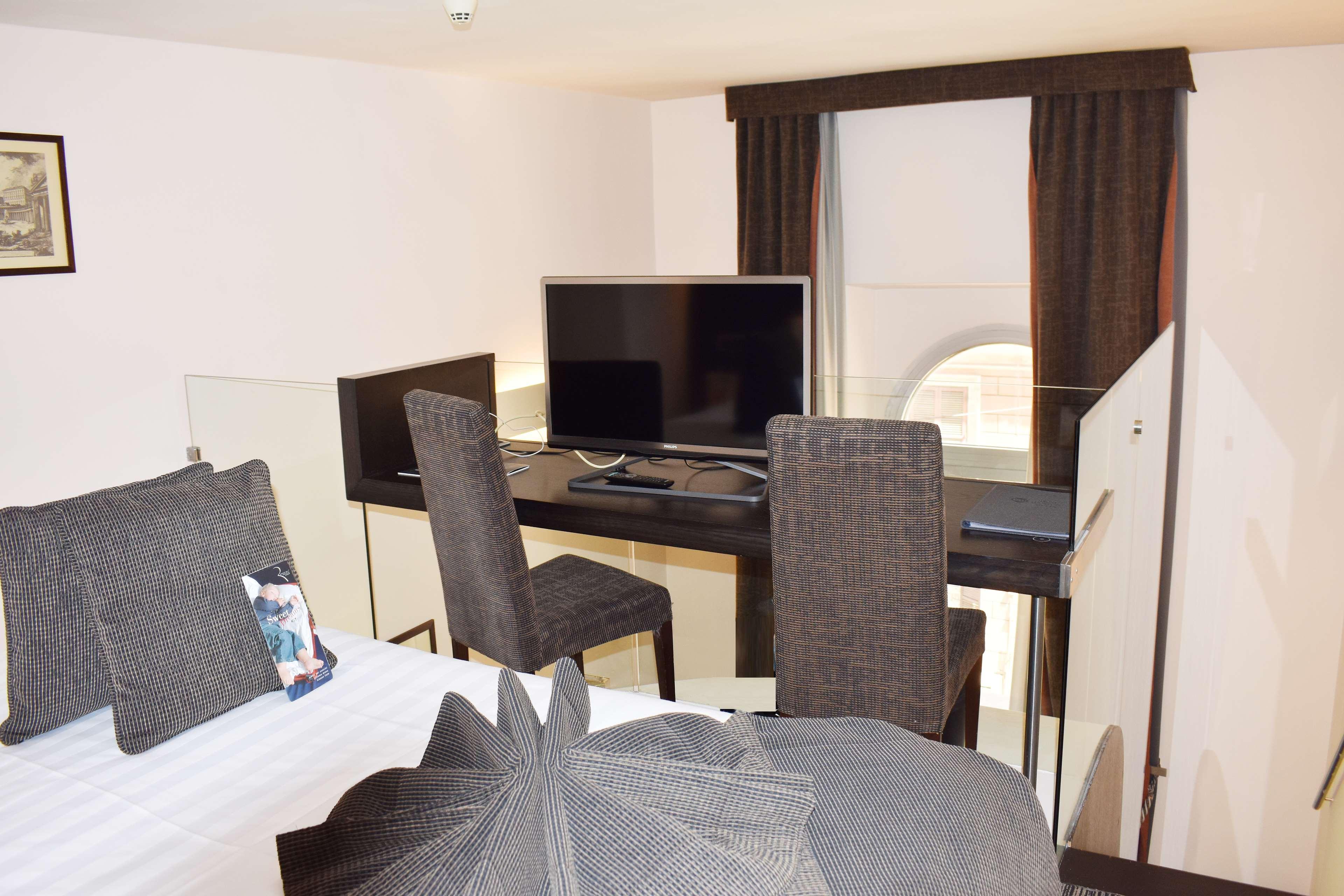 Best Western Plus Hotel Universo Rome Exterior photo